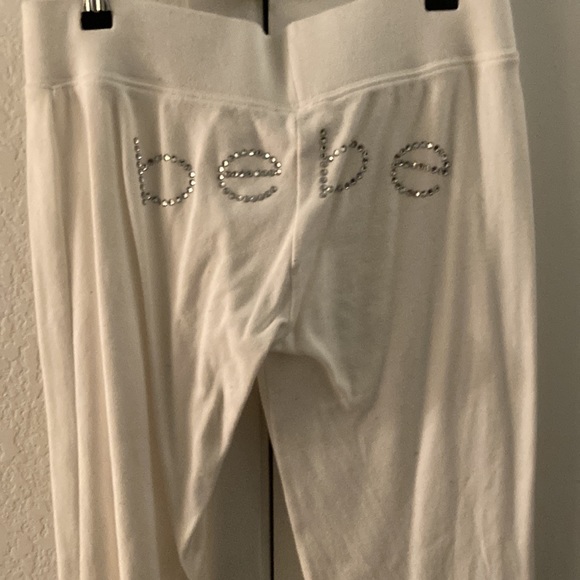 BeBe White LG Pants extremely wrinkled. Excellent condition. - Picture 3 of 4
